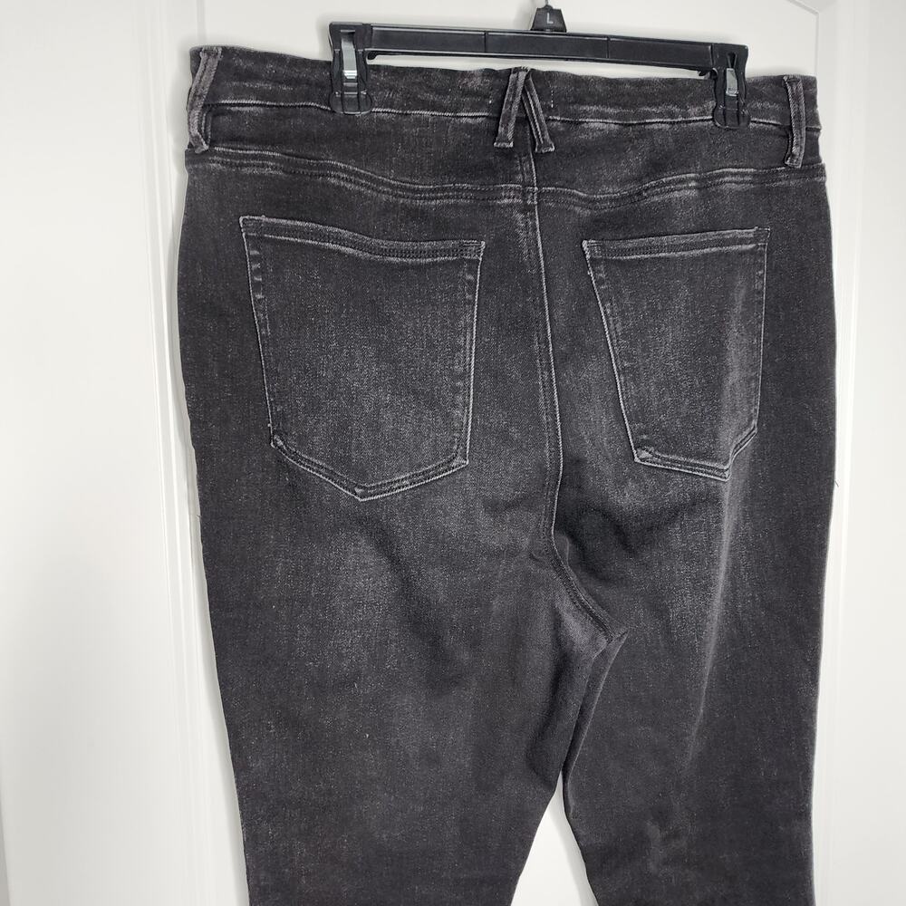 18 Plus | Good American | NWOT | Black Side Slit Jeans